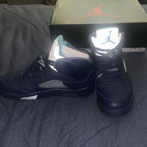 Jordan 5’s size 11.5